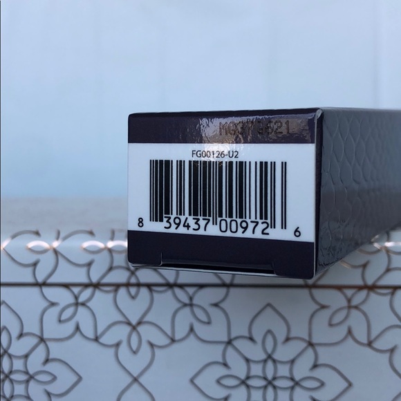 tarte Lights Camera Lashes 4in1 Mascara + - Picture 6 of 8